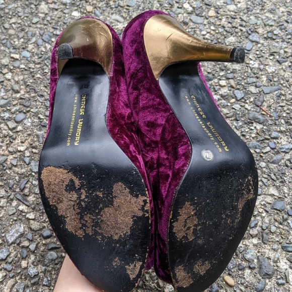 Chinese Laundry crushed velvet gothic princess heels - Picture 4 of 4
